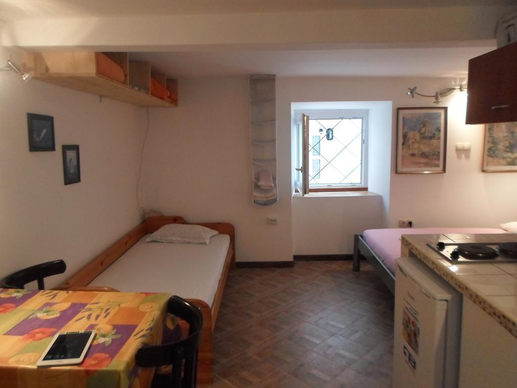 Apartment Ivanka -Krok Башка Экстерьер фото